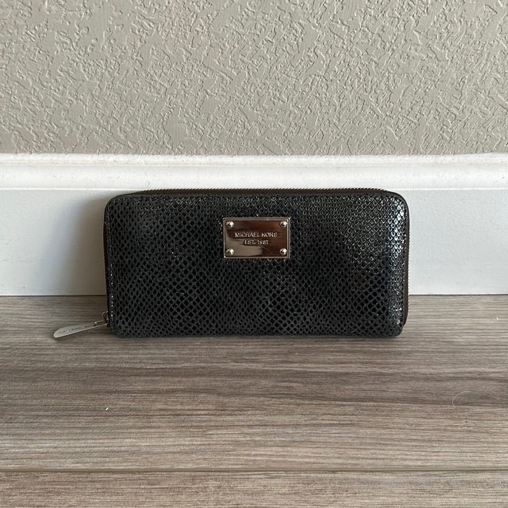 Michael Kors wallet